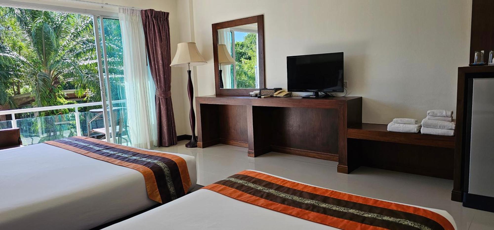 The Pano Hotel & Residence Ao Nang Exterior photo