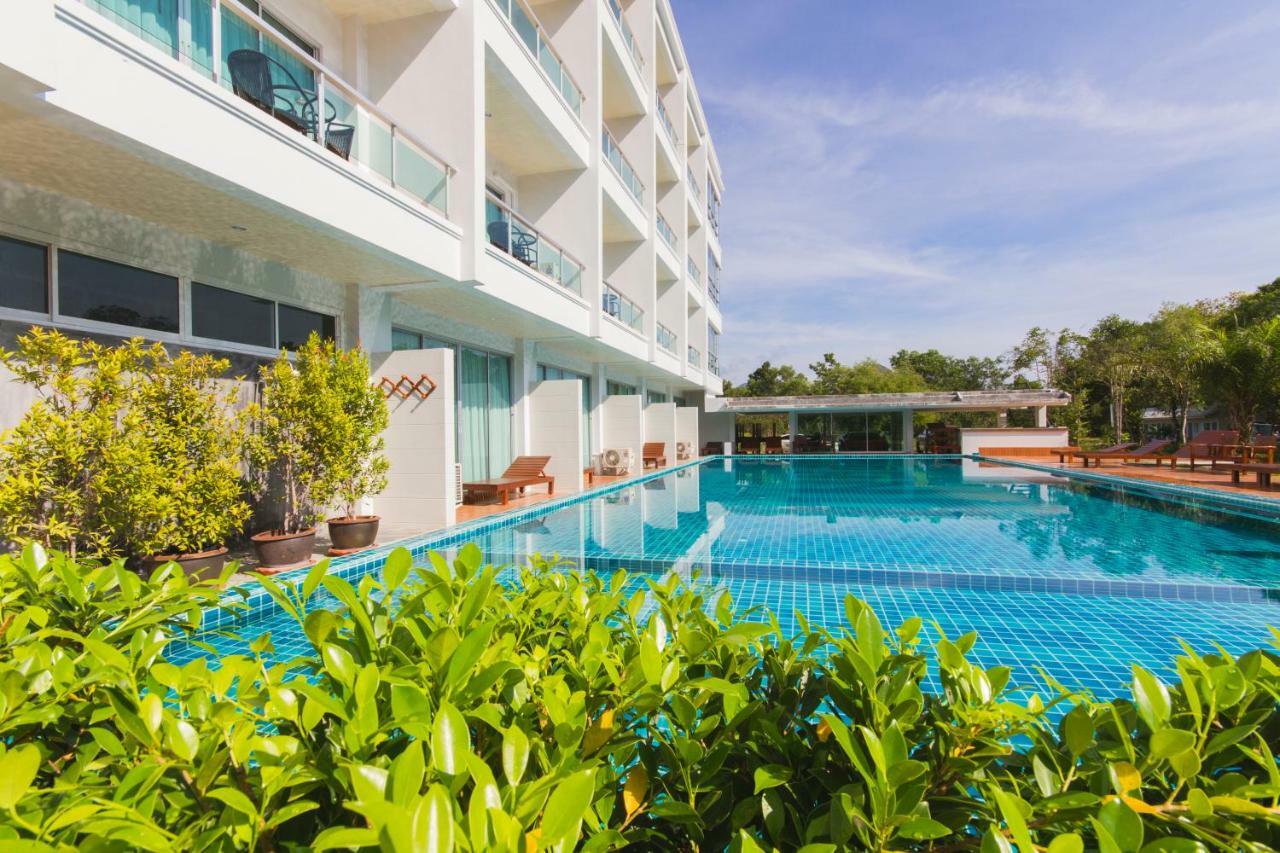 The Pano Hotel & Residence Ao Nang Exterior photo
